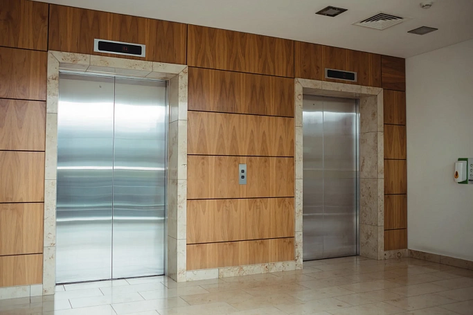 Более 200 лифтов заменят в Екатеринбурге до конца года