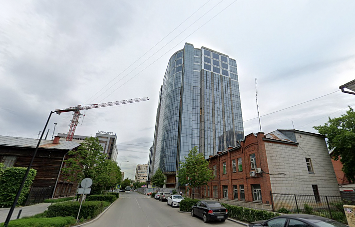 Банк "Открытие" продает недостроенный офисный центр в Екатеринбурге