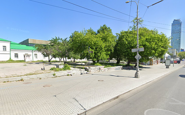 Часть Исторического сквера Екатеринбурга закрыли из-за археологического исследования